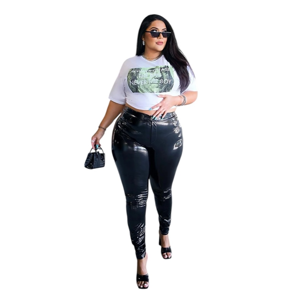 FASHION NOVA Black Plus Size Patent Leather‎ Pants 3XL Skinny Wide Hips Buttoned